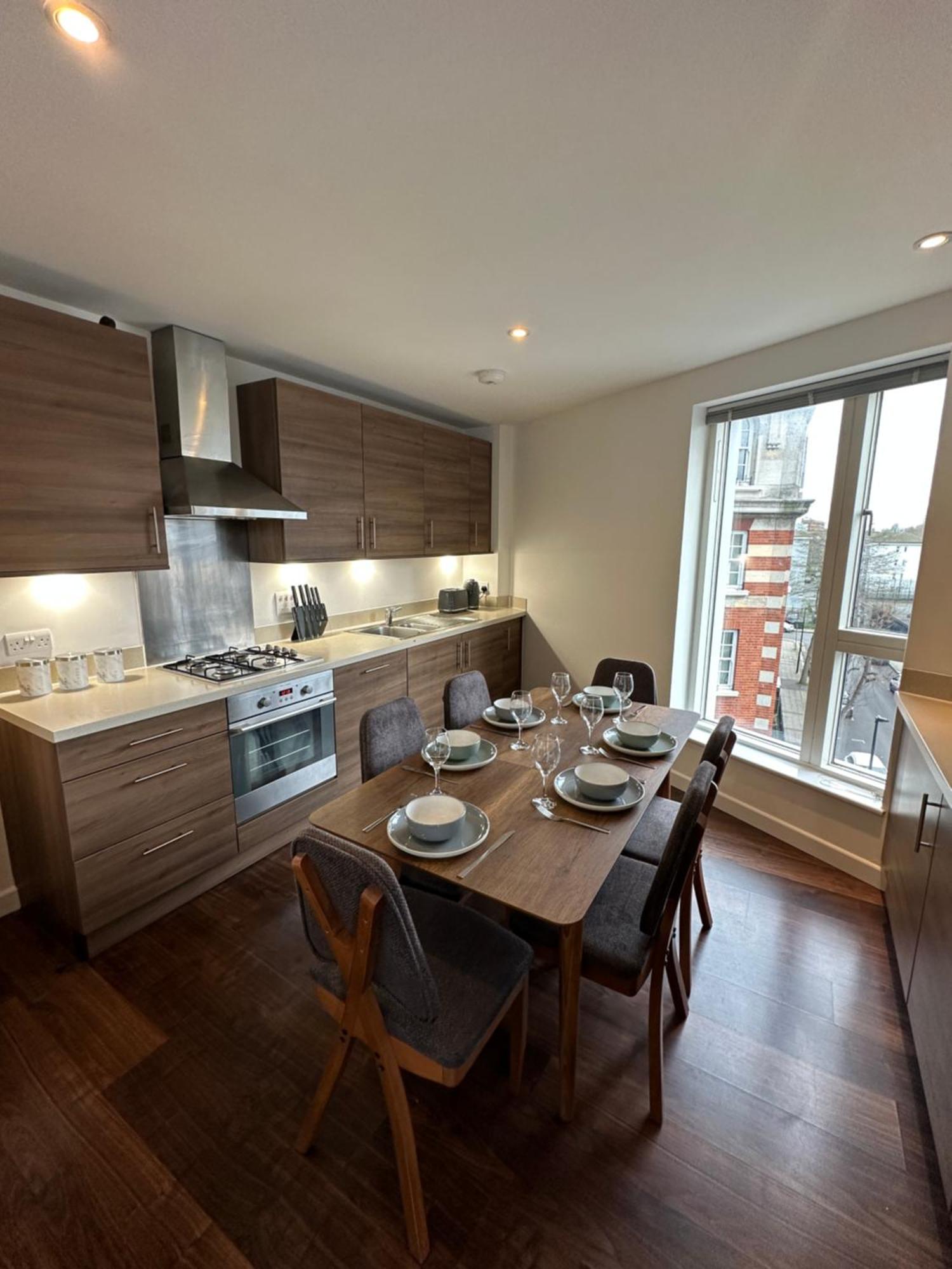 Modern & Spacious 3 Bed With Free Parking & Lift In Shoreditch, Next To Station Londres
